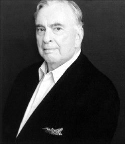 Gore Vidal: Bush tan despótico como Hitler